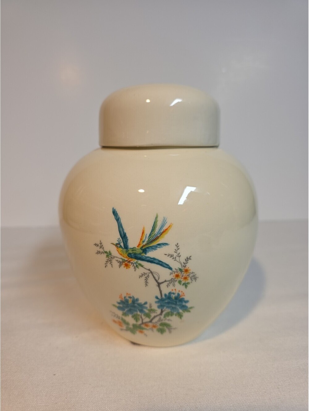 Bird Of Paradise Rice Jar Vase Ginger Jar GB 1981